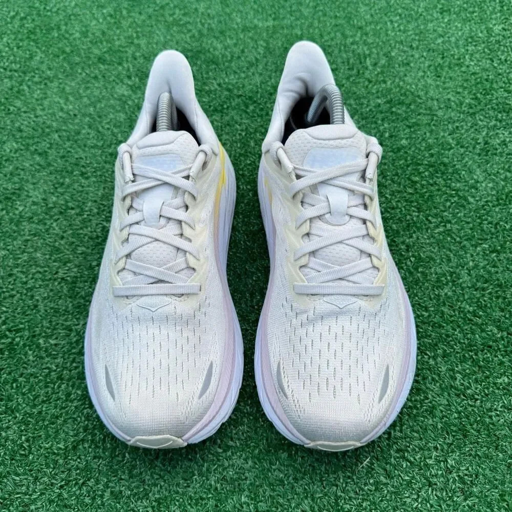 HOKA ONE ONE CLIFTON 8 - Women’s Running Shoes - SIZE 9.5B